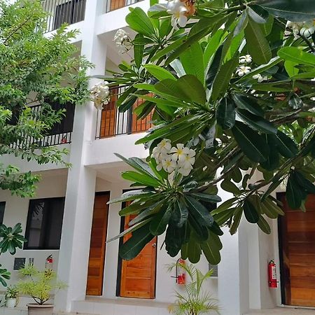 The Palines Apartment Hotel San Pedro  Exterior foto